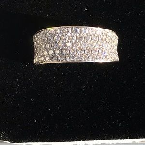 Diamond Ring 💍 18k White Gold